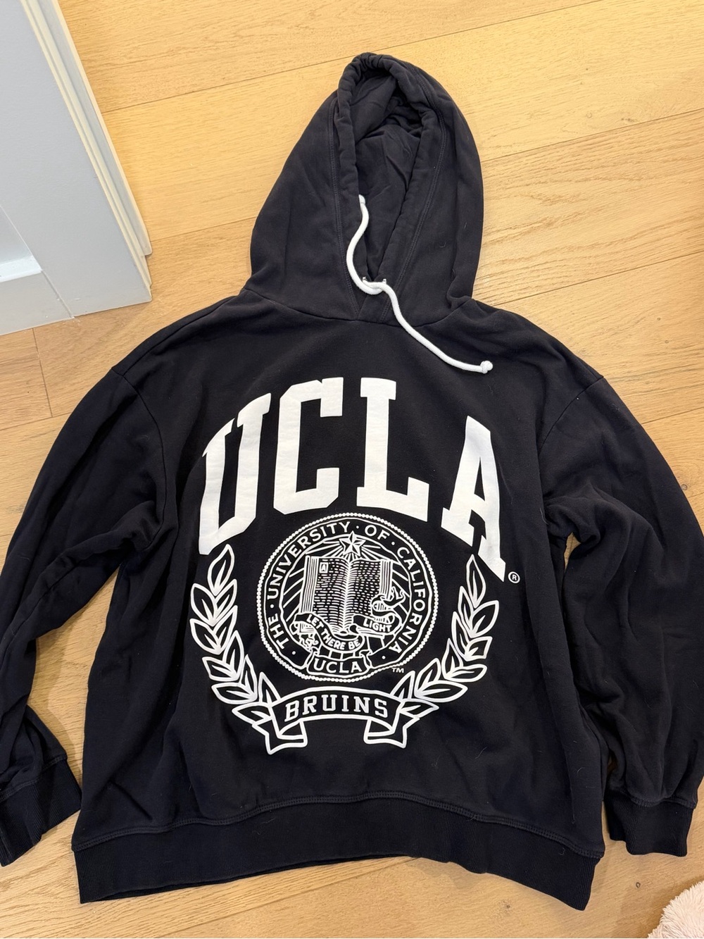UCLA Bruins H&M hoodie size M